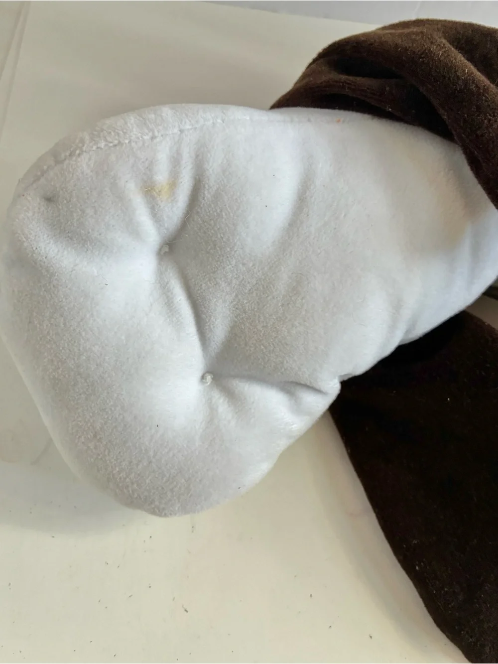 Vintage 80s White Brown Floppy Eared Pound Puppy Plush Collar